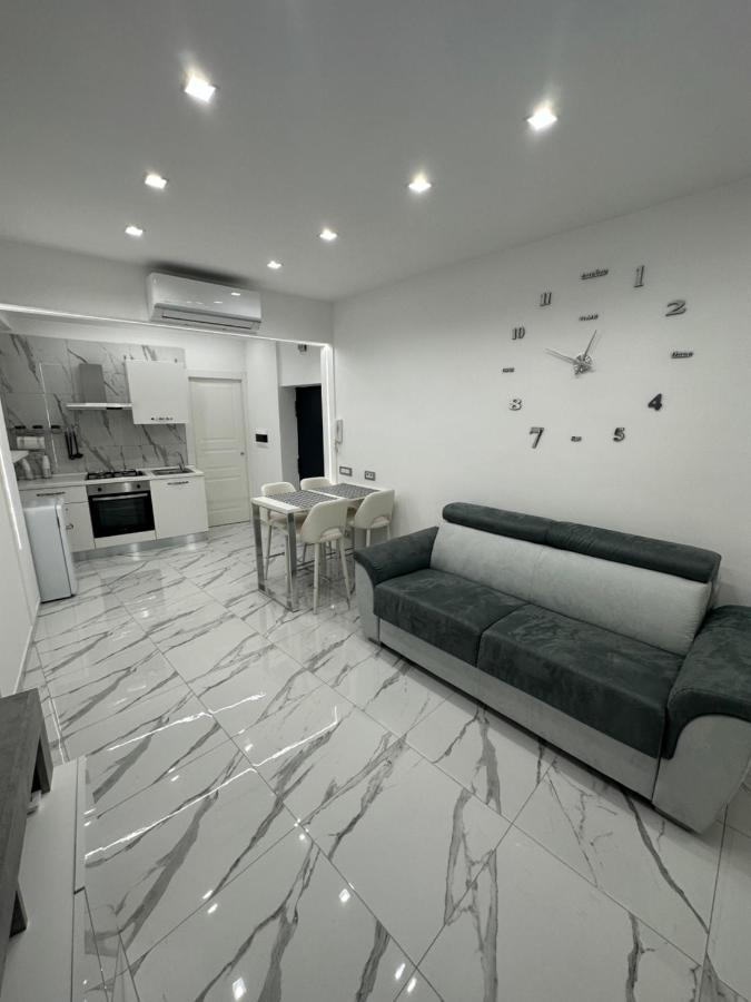 Апартаменти Mavy House Napoli Екстер'єр фото